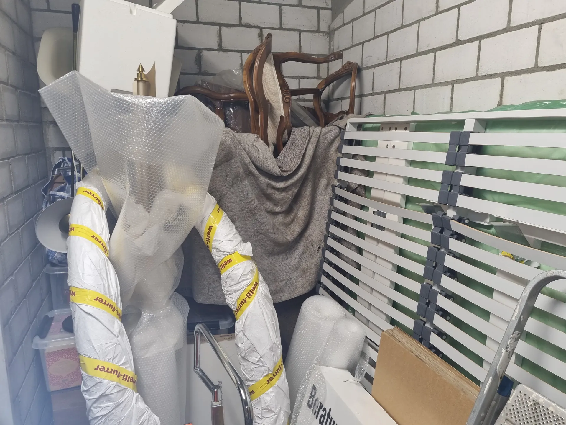 Möbel- & Pianolager – sorgfältig verpackte Einlagerung
